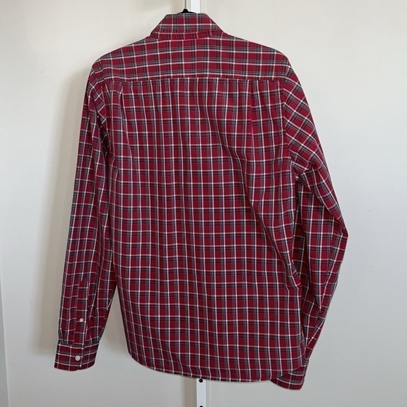 Abercrombie & Fitch Red Plaid Muscle Button-down Shirt Size Medium - Picture 5 of 5